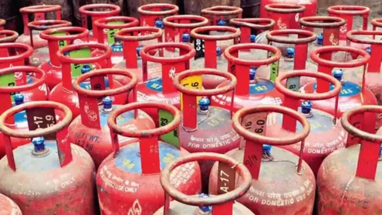 LPG Cylinder की कीमतों में आई गिरावट, लोगों के लिए राहत की खबर