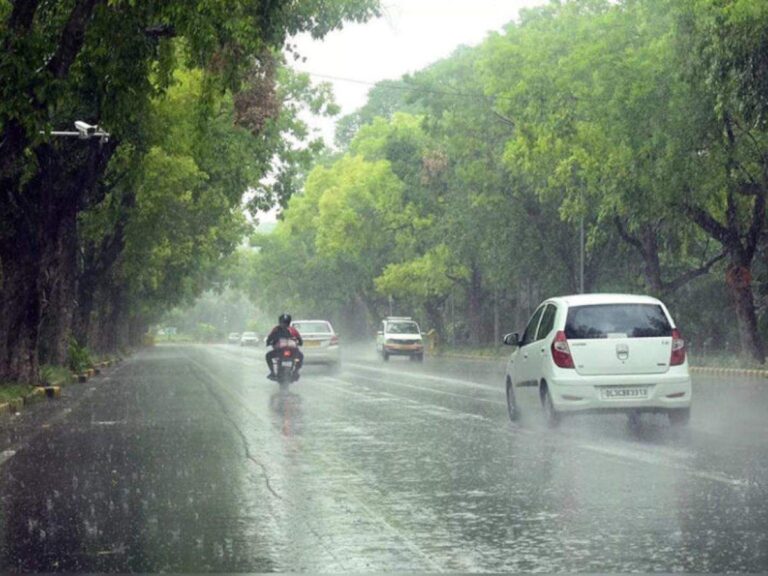 Weather Today News: देश के इन राज्यों में बदलेगा मौसम, कहीं होगी बारिश तो कहीं निकलेगी तेज धूप