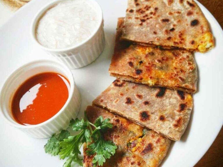 Dahi Paneer Parantha: घर पर बने दही पनीर परांठे बच्चों के साथ-साथ बड़ों को भी पसंद आएंगे, जानें रेसिपी